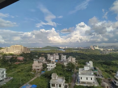 Cave in the Forest w/Stunning Lake View